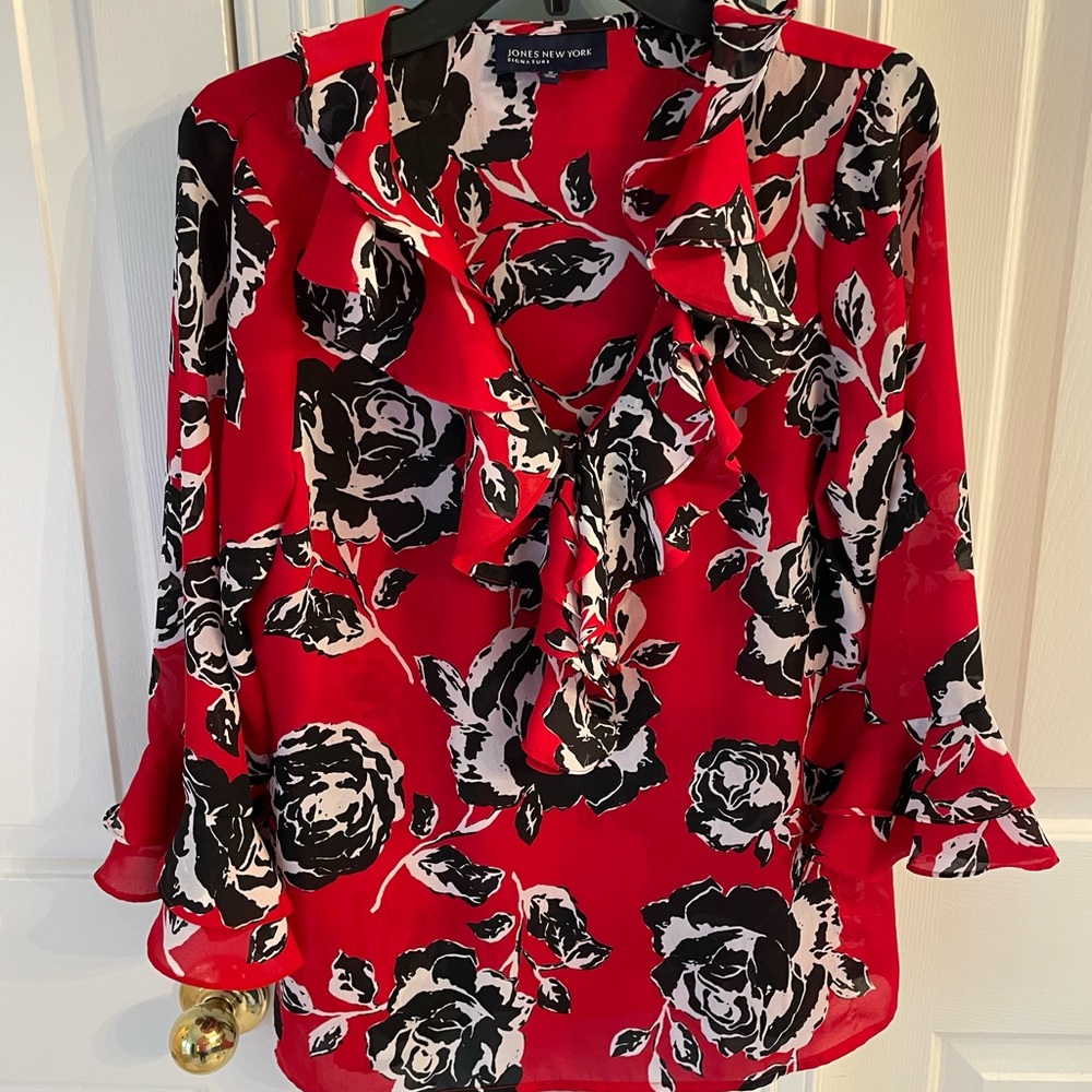 Jones New York, size Medium, red black and white ruffle blouse